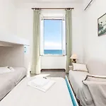 Appartamento Casa Franca Fronte Mare, Wi-fi, Aria Condizionata *