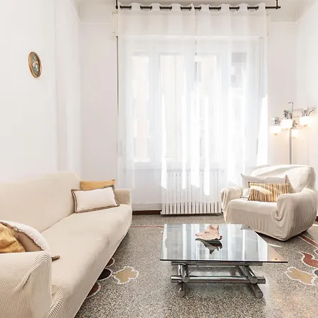 Casa Franca Fronte Mare, Wi-fi, Aria Condizionata Appartamento *